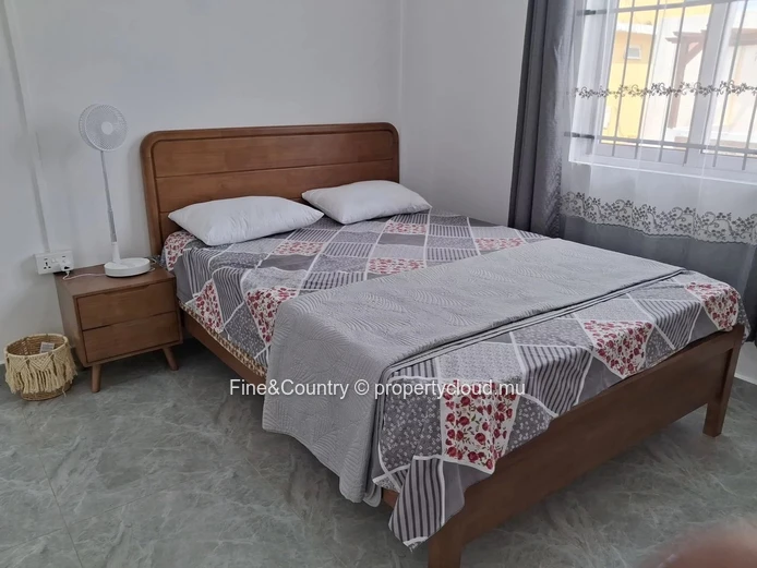 Maison 3 Chambres avec Piscine et Rooftop à Vendre