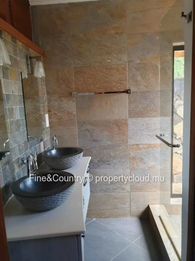 A louer à 130 000rs/mois Magnifique villa