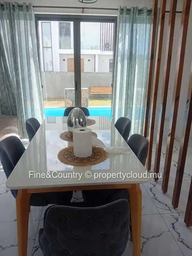 Villa Neuve & Moderne à Louer – 75 000 Rs/mois