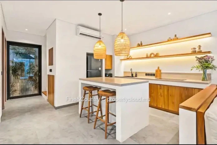 À Vendre — Villas Contemporaines à Bain Boeuf, Rs