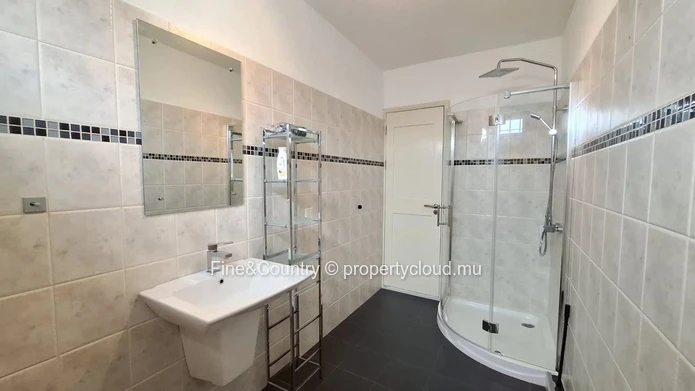 FOR SALE:  Unfurnished home for large family / rental investment